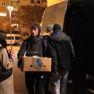 Caritas, Udruga "Savao" i učenici VII. gimnazije pohodili zagrebačke beskućnike